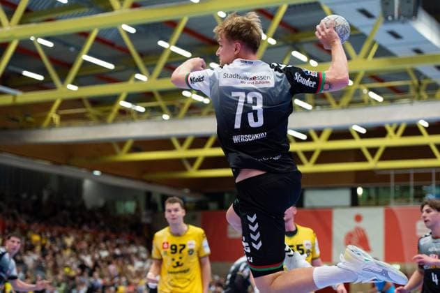 Wurf Finley Werkschkull (TUSEM Essen,No.73) DEU, Düsseldorf Krefeld, 20.09.2025 Handball, 2. Bundesliga, Saison 2025 2026, 4. Spieltag, HSG Krefeld - TUSEM Essen