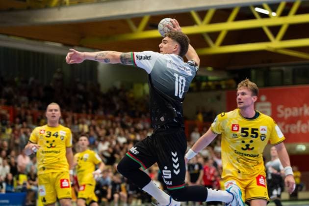 Finn Wolfram (TUSEM Essen,No.10) in Aktion DEU, Düsseldorf Krefeld, 20.09.2025 Handball, 2. Bundesliga, Saison 2025 2026, 4. Spieltag, HSG Krefeld - TUSEM Essen