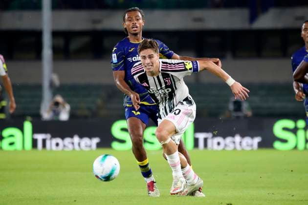 Juventus Kenan Yildiz during the Serie A soccer match between Hellas Verona and Juventus at the Bentegodi Stadium in Verona, north west Italy - Saturday, September 20, 2025. - Soccer .  Copyright: xPaolaxGarbuio Lapressex
