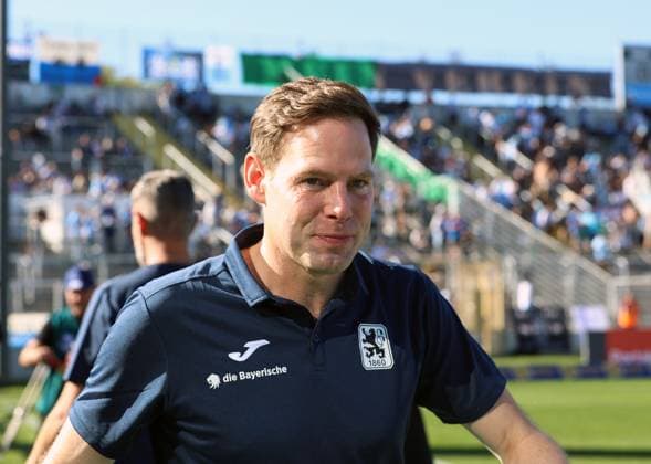 Fussball, Herren, 3.Liga, Saison 2025 2026, TSV 1860 München - TSG 1899 Hoffenheim II, Grünwalder Stadion Dr.Christian Werner, Geschäftsführer (TSV 1860 München) Kopf, Portrait, Oberkörper