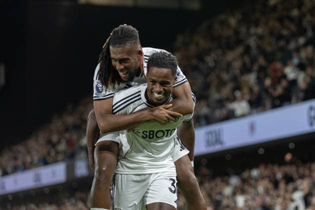 Alex Iwobi of Fulham jumps on Ryan Sessegnon of Fulham back in celebration during the Premier League match between Fulham and Brentford at Craven Cottage on September 20, 2025 in London, England. (Photo by Pedro Soares SPP) Copyright: xPedroxSoaresx xSPPx Sportspressphoto_SPR29162