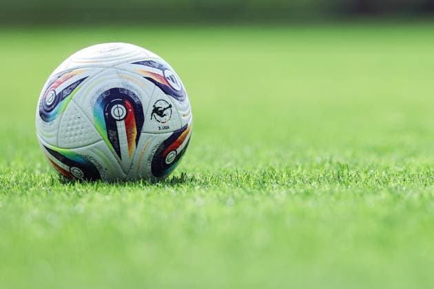 Fussball, 3. Liga Saison 2025 2026 Training MSV Duisburg 20.09.2025, Trainingsgelände MSV Duisburg Spielball mit dem Logo der 3.Liga von Adidas, Adidas Konektis Duisburg Trainingsgelände MSV Duisburg Nordrhein-Westfalen Deutschland