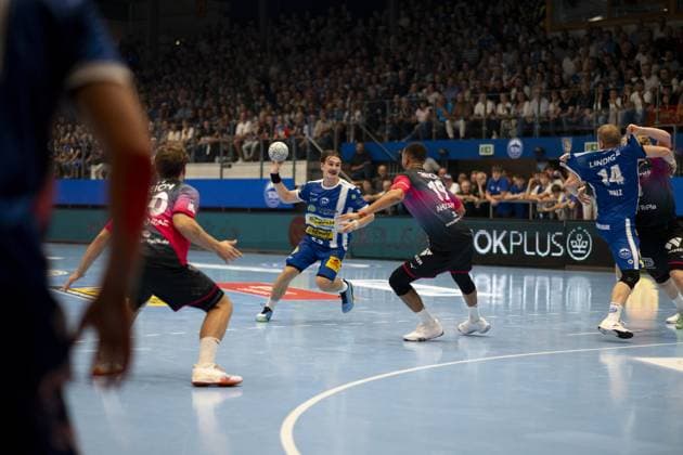 Felix Aellen (22; ThSV Eisenach) wirft aufs Tor in der Werner-Assmann Halle in Eisenach DAIKIN Handball: ThSV-Eisenach gegen HSG Wetzlar 20.09.2025 Copyright: xJoshuaxHildebrandtx