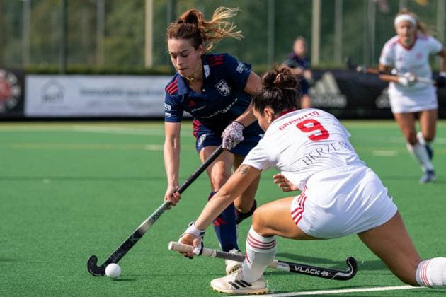 Feldhockey, Bremer HC vs. Düsseldorfer HC 0-2, Damen 1. Bundesliga, Saison 2025-26 21.06.25:, Bremen, Deutschland, 1. Bundesliga Damen Hockey (Foto von Axel Kaste) Rechts Delfina Granatto, (9 Bremer HC, Sturm) Bremen Bremer Hockey-Club e.V. Freie Hansestadt Bremen Deutschland