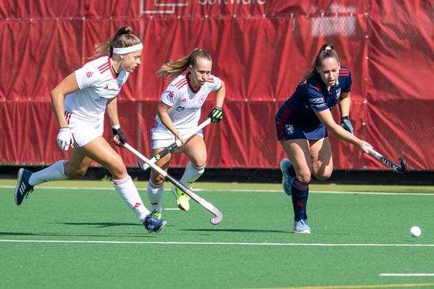 Feldhockey, Bremer HC vs. Düsseldorfer HC 0-2, Damen 1. Bundesliga, Saison 2025-26 21.06.25:, Bremen, Deutschland, 1. Bundesliga Damen Hockey (Foto von Axel Kaste) Vl: Karolina Diurczak, (29 Bremer HC, Sturm), Delfina Gerula, (11 Bremer HC, Sturm), Tessa-Margot Schubert, DHC Bremen Bremer Hockey-Club e.V. Freie Hansestadt Bremen Deutschland