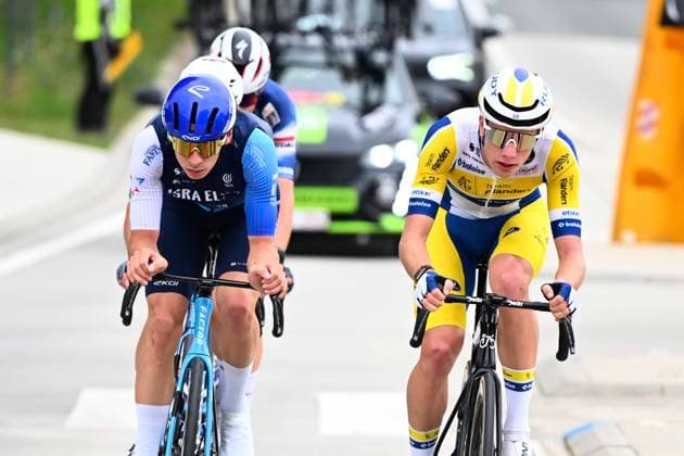 Gooikse Pijl 2025 Cycling Race GOOIK, BELGIUM - SEPTEMBER 21 : Verbrugghe Jens of Israel - Premier Tech, Van Den Bossche Fabio of Alpecin - Deceuninck, Vanden Heede Lars of Soudal Quick-Step, Deweirdt Siebe of Team Flanders - Baloise during the 22th edition of Gooikse Pijl an UCI Class 1.1 one day cycling road race for Men Elite of 195.8 km with start in Roosdaal and finish in Gooik on September 21, 2025 in Gooik, Belgium, 21 09 2025 ( Motordriver Rodrique Verfaillie - Gooik Belgium  Copyright: xGvgx