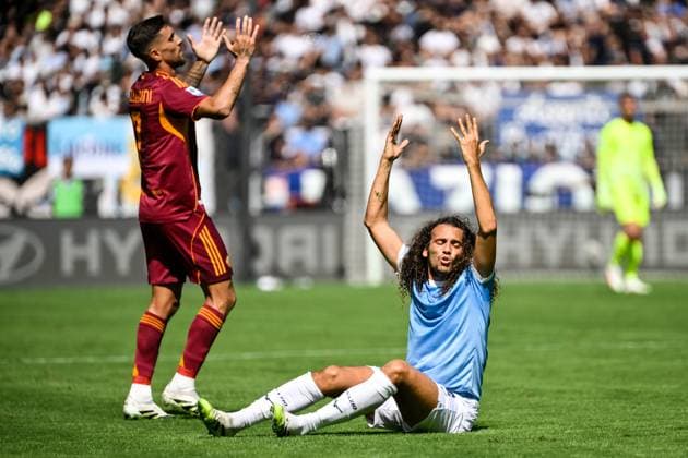 Lorenzo Pellegrini of AS Roma and Matteo Guendouzi of SS Lazio react during the Serie A 2025 2026 football match between SS Laziio and AS Roma at Stadio Olimpico in Roma (Italy), September 21, 2025. andreaxstaccioli