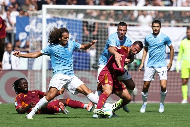 Roma™s Bryan Cristante,Lazio™s Adam Marusic, Lazio™s Matteo Guendouzi during the Serie A soccer match between Lazio and Roma at the Olympic Stadium in Rome, southern italy - Sunday, September 21 , 2025. - Soccer .  Copyright: xAlessandroxGarofalo LaPressex