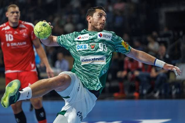 Berlin, 21.09.2025, Handball: Bundesliga, Fuechse Berlin - MT Melsungen, 5. Spieltag, Max-Schmeling-Halle. Mijajlo Marsenic (Fuechse Berlin) wirft den Ball auf das Tor. Fuechse Berlin - MT Melsungen
