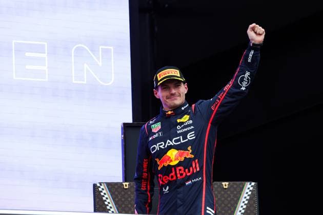 F1 - AZERBAIJAN GRAND PRIX 2025 VERSTAPPEN Max (ned), Red Bull Racing RB21, portrait podium during the 2025 Formula 1 Qatar Airways Azerbaijan Grand Prix, 17th round of the 2025 FIA Formula One World Championship, WM, Weltmeisterschaft from September 19 to 21, 2025 on the Baku City Circuit, in Baku, Azerbaijan -  Copyright: xFLORENTxGOODENx