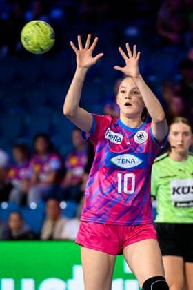 Krefeld: Handball wU18 Laenderspiel - Deutschland - Niederlande Jule-Marie Jördens Joerdens (Deutschland) Krefeld Yala Arena Deutschland