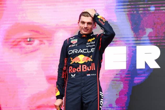 F1 - AZERBAIJAN GRAND PRIX 2025 VERSTAPPEN Max (ned), Red Bull Racing RB21, portrait podium celebration during the 2025 Formula 1 Qatar Airways Azerbaijan Grand Prix, 17th round of the 2025 FIA Formula One World Championship, WM, Weltmeisterschaft from September 19 to 21, 2025 on the Baku City Circuit, in Baku, Azerbaijan - BakuAzerbaijan  Copyright: xEricxAlonsox