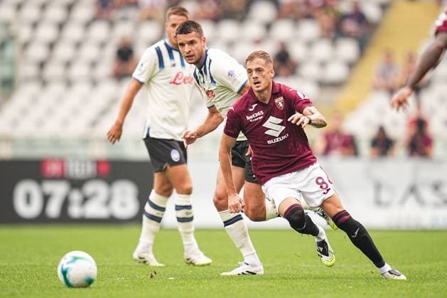 Torino s Ivan Ilic during the Serie A soccer match between Torino and Atalanta at the Stadio Olimpico Grande Torino in Turin, north west Italy - Sunday, September 21, 2025. - Soccer .  Copyright: xMarcoxAlpozzi LaPressex