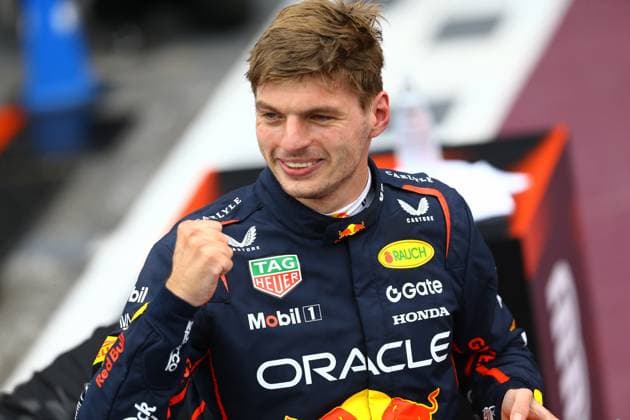 Verstappen wins Azerbaijan GP BAKU, AZERBAIJAN - SEPTEMBER 21: Four-time champion Max Verstappen of the Netherlands and Red Bull celebrates victory in Formula 1 Azerbaijan Grand Prix, 17th race of the season, in Baku, Azerbaijan on September 21, 2025. Resul Rehimov Anadolu Baku Azerbaijan. Editorial use only. Please get in touch for any other usage.  Copyright: x2025xAnadoluxResulxRehimovx