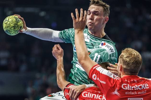 Berlin, 21.09.2025, Handball: Bundesliga, Fuechse Berlin - MT Melsungen, 5. Spieltag, Max-Schmeling-Halle. Lasse Andersson (Fuechse Berlin) wirft den Ball auf das Tor. Fuechse Berlin - MT Melsungen