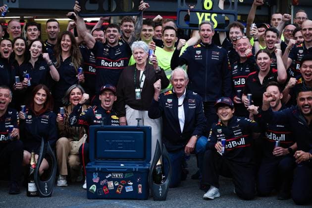 F1 - AZERBAIJAN GRAND PRIX 2025 VERSTAPPEN Max (ned), Red Bull Racing RB21, portrait, MARKO Helmut (aut), Drivers™ Manager of Red Bull Racing, portrait and TSUNODA Yuki (jap), Red Bull Racing RB21, portrait, celebration during the 2025 Formula 1 Qatar Airways Azerbaijan Grand Prix, 17th round of the 2025 FIA Formula One World Championship, WM, Weltmeisterschaft from September 19 to 21, 2025 on the Baku City Circuit, in Baku, Azerbaijan - BakuAzerbaijan Copyright: xEricxAlonsox