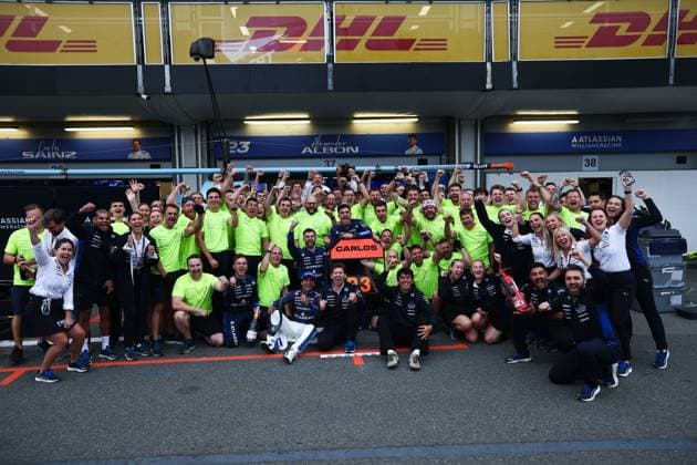 F1 - AZERBAIJAN GRAND PRIX 2025 SAINZ Carlos (spa), Williams Racing FW47, portrait celebration during the 2025 Formula 1 Qatar Airways Azerbaijan Grand Prix, 17th round of the 2025 FIA Formula One World Championship, WM, Weltmeisterschaft from September 19 to 21, 2025 on the Baku City Circuit, in Baku, Azerbaijan - BakuAzerbaijan  Copyright: xEricxAlonsox