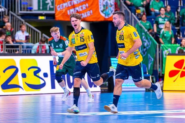 David MorÃ (Rhein-Neckar Löwen, Nr. 15) (v.l.), TSV Hannover-Burgdorf (grün) gegen Rhein-Neckar Löwen (gelb) am 5. Spieltag der Saison 2025 2026 in der DAIKIN Handball-Bundesliga (21.09.2025, ZAG Arena (Hannover, GER), Copyright: xJanxGuentherx xTSVxHannover-Burgdorfx