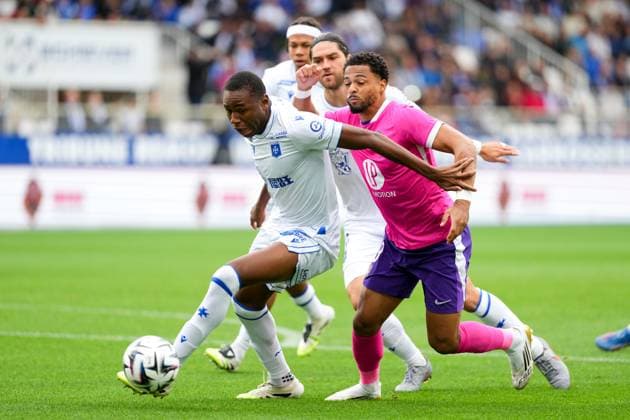 AJ Auxerre v Toulouse FC - Ligue 1 McDonald s 2025 2026 13 Telli SIWE (aja) - 09 Frank MAGRI (tfc) during the Ligue 1 McDonald s match between Auxerre and Toulouse at Stade Abbe Deschamps on September 21, 2025 in Auxerre, France. Auxerre France  Copyright: xFEPx 776348131