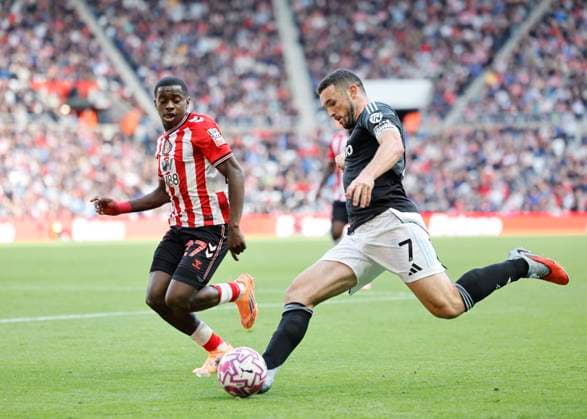 Sunderland v Aston Villa Premier League Noah Sadiki of Sunderland (left) and JohnÊMcGinn of Aston Villa in action during the Premier League match at the Stadium Of Light, Sunderland UK Newspapers OUT Copyright: xFredxPalmerx FIL-22264-0130
