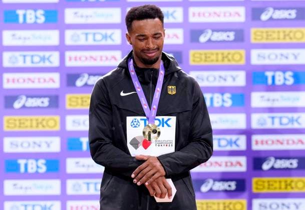 NEUGEBAUER Leo Team GER 10-Kampf WELTMEISTER mit Goldmedaille Siegerehrung 9.TAG 10-Kampf Decathlon 2.Tag Leichtathletik Weltmeisterschaften 2025 in Tokyo Tokyo am 21.09.2025 *** NEUGEBAUER Leo Team GER 10 Fight WORLD CHAMPION with Gold Medal Award Ceremony 9 DAY 10 Fight Decathlon 2 Day World Athletics Championships 2025 in Tokyo Tokyo on 21 09 2025 Copyright: xLacixPerenyix