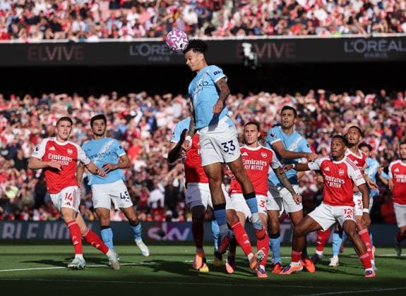 London, England, 21st September 2025. Nico O™Reilly of Manchester City defends a corner kick during the Arsenal vs Manchester City Premier League match at the Emirates Stadium, London. Picture credit should read: David Klein Sportimage EDITORIAL USE ONLY. No use with unauthorised audio, video, data, fixture lists, club league logos or live services. Online in-match use limited to 120 images, no video emulation. No use in betting, games or single club league player publications. SPI_031_DK_Arsenal_Man_City SPI-4152-0030