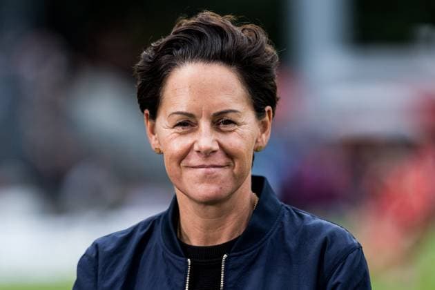 Google Pixel Frauen-Bundesliga, 1. FC Köln - VfL Wolfsburg; 21.09.2025 Nicole Bender-Rummler (Abteilungsleiterin 1. FC Köln Frauen) im Magenta Interview Google Pixel Frauen-Bundesliga, 1. FC Köln - VfL Wolfsburg Köln, Franz-Kremer-Stadion am 21.09.2025 DFB REGULATIONS PROHIBIT ANY USE OF PHOTOGRAPHS AS IMAGE SEQUENCES AND OR QUASI-VIDEO. Copyright: xBEAUTIFULxSPORTS Wunderlx