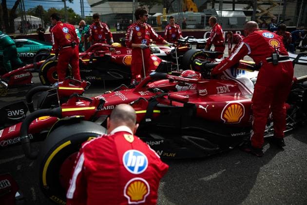 F1 - AZERBAIJAN GRAND PRIX 2025 LECLERC Charles (mco), Scuderia Ferrari SF-25, portrait and HAMILTON Lewis (gbr), Scuderia Ferrari SF-25, portrait during the 2025 Formula 1 Qatar Airways Azerbaijan Grand Prix, 17th round of the 2025 FIA Formula One World Championship, WM, Weltmeisterschaft from September 19 to 21, 2025 on the Baku City Circuit, in Baku, Azerbaijan - BakuAzerbaijan Copyright: xEricxAlonsox