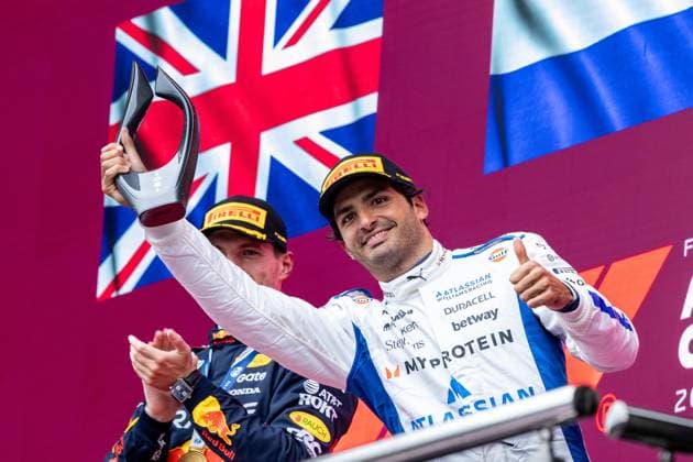 Formel 1 GP Baku Azerbaijan. Sonntag, 21.09.2025 Carlos Sainz 55, Williams Racing auf dem Podium.; Formel 1 GP Baku Azerbaijan. Sonntag, 21.09.2025 Copyright: xBEAUTIFULxSPORTS Erlhofx