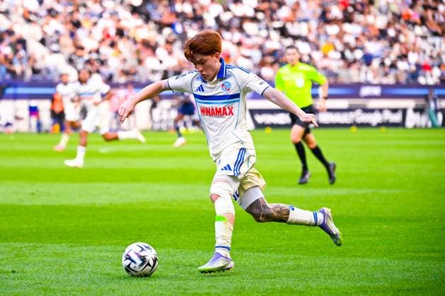 FOOTBALL : Paris FC vs Strasbourg - Ligue 1 - 21 09 2025 Valentin Barco ( 32 - Strasbourg ) during the Ligue 1 match between Paris FC and RC Strasbourg Alsace at Stade Jean Bouin on September 21, 2025 in Paris, France. ( Photo by Federico Pestellini PsnewZ ) - ParisFrance  Copyright: xFedericoxPestellinix