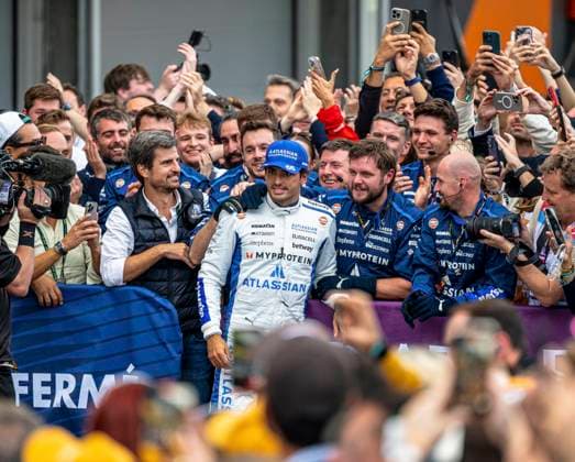 FORMULE 1 : Course Grand Prix Azerbaidjan 2025 - 21 09 2025 55 Carlos Sainz (ESP) Atlassian Williams Racing (GBR) FW47 Mercedes, third in the 2025 Formula 1 Azerbaijan Grand Prix, round 17 of the 2025 Formula 1 World Championship, WM, Weltmeisterschaft which will take place from 19 to 21 September 2025 at the Baku circuit, in Azerbaijan (AZ)  Copyright: xIANxBUNDEYx xMPSxAGENCYx x