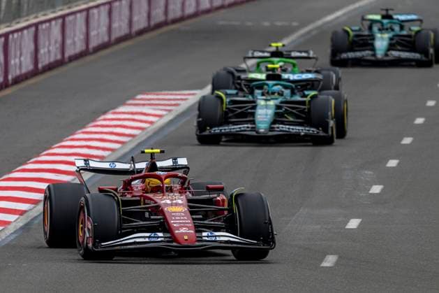 FORMULE 1 : Course Grand Prix Azerbaidjan 2025 - 21 09 2025 44 Lewis Hamilton (GBR) Scuderia Ferrari HP (ITA) SF25 Ferrari during the 2025 Formula 1 Azerbaijan Grand Prix, round 17 of the 2025 Formula 1 World Championship, WM, Weltmeisterschaft which takes place from September 19th to 21st 2025 at the Baku City Circuit, Azerbaijan (AZ)  Copyright: xIANxBUNDEYx xMPSxAGENCYx x