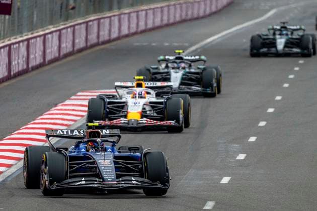 FORMULE 1 : Course Grand Prix Azerbaidjan 2025 - 21 09 2025 55 Carlos Sainz (ESP) Atlassian Williams Racing (GBR) FW47 Mercedes, during the 2025 Formula 1 Azerbaijan Grand Prix, round 17 of the 2025 Formula 1 World Championship, WM, Weltmeisterschaft which takes place from September 19th to 21st 2025 at the Baku City Circuit, Azerbaijan (AZ)  Copyright: xIANxBUNDEYx xMPSxAGENCYx x
