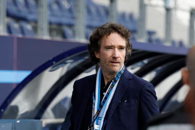 French League One - PFC vs Strasbourg Antoine Arnault, owner of the PFC team seen here before the 2025-26 French soccer League One game, PFC vs Strasbourg In Jean-Bouin Stadium, in Paris, France on September 21, 2025. Photo by Henri Szwarc ABACAPRESS.COM Paris France  Copyright: xSzwarcxHenri ABACAx