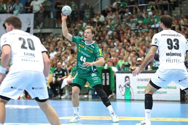 Handball DAIKIN HBL: SC DHfK Leipzig vs. THW Kiel; 21.09.2025 Blaer Hinriksson (44, SC DHfK Leipzig). Handball, DAIKIN HBL, 1. Bundesliga, Saison 2025 2026, 5. Spieltag: SC DHfK Leipzig vs. THW Kiel am 21.09.2025 in der Quarterback Immobilien Arena Leipzig. Copyright: xBEAUTIFULxSPORTS JanxKaeferx
