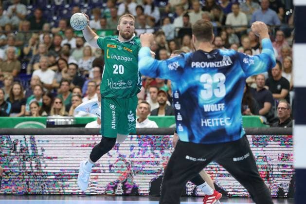 21.09.2025, xtgx, Handball - Daikin HBL, SC DHfK Leipzig - THW Kiel emspor, v.l. William Bogojevic (Leipzig, 20) wirft Tor, Torschuetze, erzielt Tor, Treffer, scores the goal Leipzig