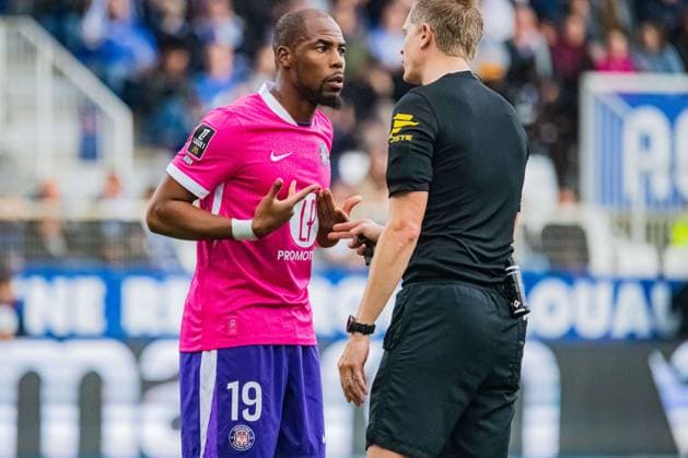 FOOTBALL : AJ Auxerre vs Toulouse FC - Ligue 1 - JournÃ e 5 - 21 09 2025 Djibril SidibÃ (Toulouse FC) AuxerreFrance  Copyright: xBaptistexAutissierx