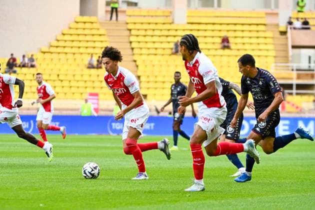 FOOTBALL : MONACO vs METZ - ligue 1 - 21 9 25 Monaco™s midfielder 11 Maghnes Akliouche during the French L1 2025-2026 season football match between AS Monaco and FC Metz at Louis II stadium of Monaco, south France, on September 21, 2025. MONACOMonaco  Copyright: xfredxDIDES psnewzx