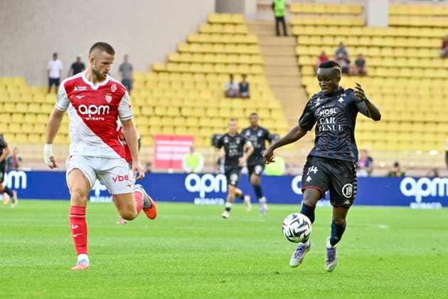FOOTBALL : MONACO vs METZ - ligue 1 - 21 9 25 Metz™s 14 Cheikh Tidiane Sabaly and Monaco™s defender 3 Eric Dier during the French L1 2025-2026 season football match between AS Monaco and FC Metz at Louis II stadium of Monaco, south France, on September 21, 2025. MONACOMonaco  Copyright: xfredxDIDES psnewzx