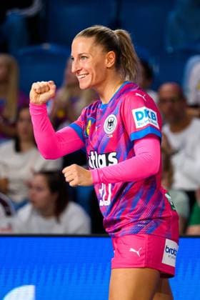 Krefeld: Handball Frauen Laenderspiel - Deutschland - Niederlande Jenny Behrend (Deutschland) Jubel Freude Emotion Krefeld Yayla Arena Deutschland