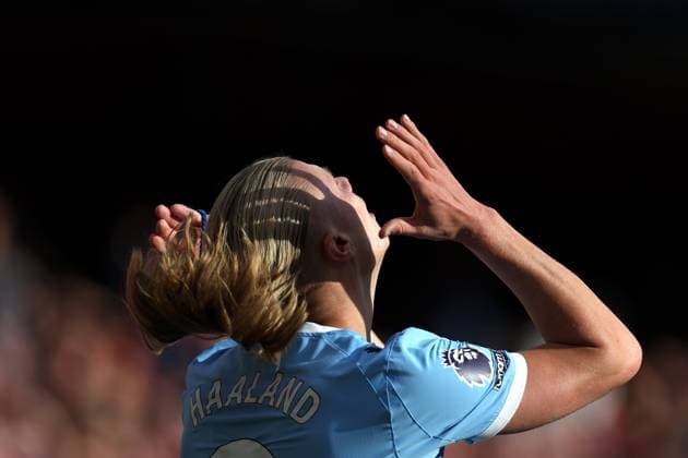 Arsenal v Man City 21 September 2025, London - Premier League Football - Arsenal v Manchester City - Erling Haaland of Manchester City shakes out his hair - Photo: Charlotte Wilson Offside. London UK Copyright: xCharlottexWilsonx xOffsidexOffside