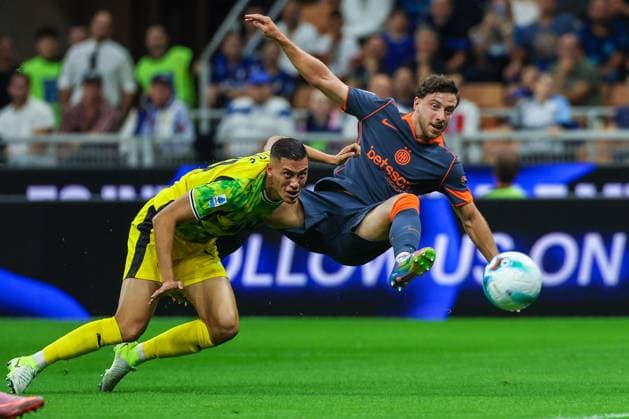 FC Internazionale vs US Sassuolo - Serie A 2025 26 - 21 09 2025 Carlos Augusto of FC Internazionale seen in action during Serie A 2025 26 football match between FC Internazionale and US Sassuolo at San Siro Stadium Copyright: xBEAUTIFULxSPORTS Carabellix