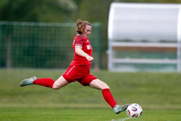 Regionalliga Nordost Frauen: 1. FFV Erfurt vs. 1. FC Union Berlin II; 21.09.2025 Katja Groll ( 14; 1. FFV Erfurt) Regionalliga Nordost Frauen: 1. FFV Erfurt vs. 1. FC Union Berlin II; Sportforum Johannesplatz Erfurt; 21.09.2025 Copyright: xBEAUTIFULxSPORTS Duehringx