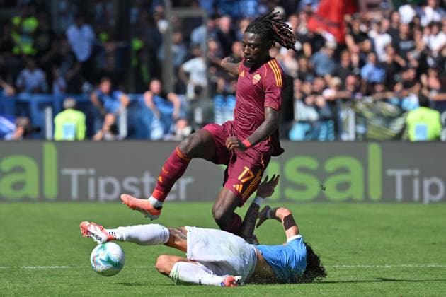 CALCIO - Serie A - SS Lazio vs AS Roma Manu Kone of AS Roma,Luca Pellegrini of SS Lazio during the serie A Enilive match between SS Lazio v Roma at olimpico stadium in Rome September 21st, 2025 Mattia Vian Rome Italy  Copyright: xIPAxSport ABACAx