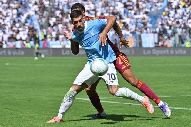 CALCIO - Serie A - SS Lazio vs AS Roma Mattia Zaccagni of SS Lazio,Devyne Rensch of AS Roma during the serie A Enilive match between SS Lazio v Roma at olimpico stadium in Rome September 21st, 2025 Mattia Vian Rome Italy  Copyright: xIPAxSport ABACAx