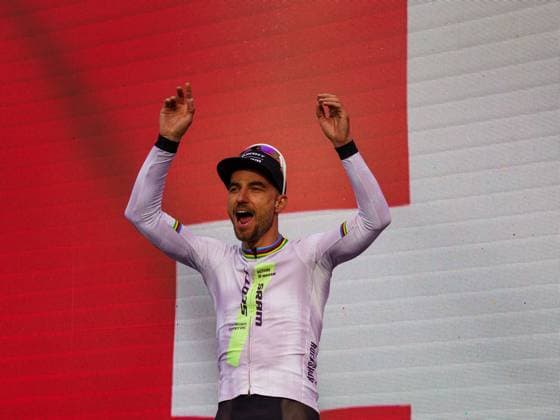 Nino Schurter Ends His Career And Says Goodbye To The XCO World Cup Nino Schurter ends his career and says goodbye to the XCO World Cup during the Man Lenzerheide UCI Mountain Bike World Series - XCO race in Lenzerheide, on September 21, 2025. Lenzerheide Switzerland  Copyright: xFabioxAvernax originalFilename:averna-manlenze250921_npkTc.jpg