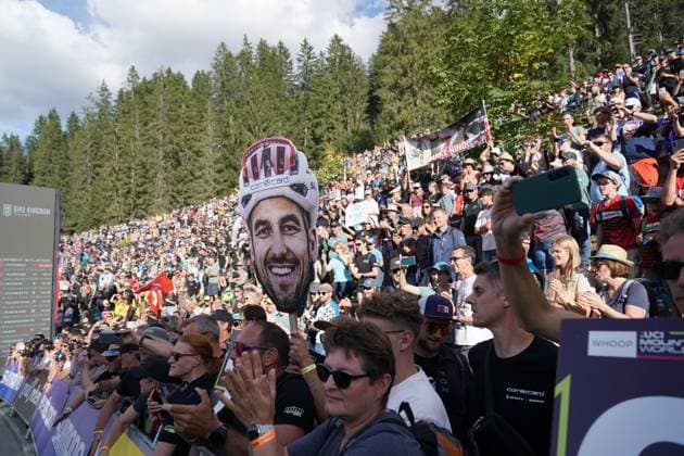 Nino Schurter Ends His Career And Says Goodbye To The XCO World Cup Nino Schurter ends his career and says goodbye to the XCO World Cup during the Man Lenzerheide UCI Mountain Bike World Series - XCO race in Lenzerheide, on September 21, 2025. Lenzerheide Switzerland  Copyright: xFabioxAvernax originalFilename:averna-manlenze250921_npUIR.jpg