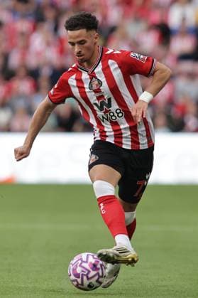 Sunderland v Aston Villa - Premier League Chemsdine Talbi of Sunderland plays during the Premier League match between Sunderland and Aston Villa at the Stadium of Light in Sunderland, England, on September 20, 2025. Sunderland Tyne and Wear United Kingdom  Copyright: xMIxNewsx originalFilename:fletcher-sunderla250921_np6gt.jpg