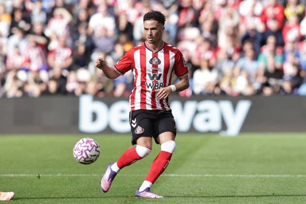 Sunderland v Aston Villa - Premier League Chemsdine Talbi of Sunderland plays during the Premier League match between Sunderland and Aston Villa at the Stadium of Light in Sunderland, England, on September 20, 2025. Sunderland Tyne and Wear United Kingdom  Copyright: xMIxNewsx originalFilename:fletcher-sunderla250921_npG4x.jpg