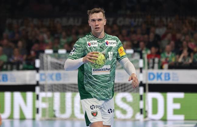Lasse Andersson am Ball Aktion Oberkörper Handball HBL Bundesliga Herren 5. Spieltag Saison 2025 2026 21.09.2025 Füchse Berlin vs MT Melsungen